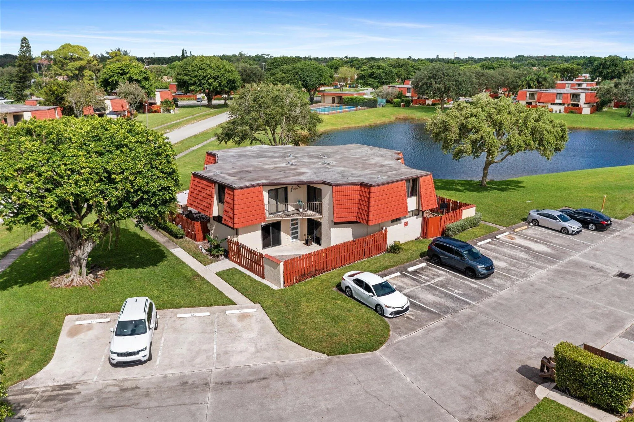 3807 Victoria Drive NE, #3807