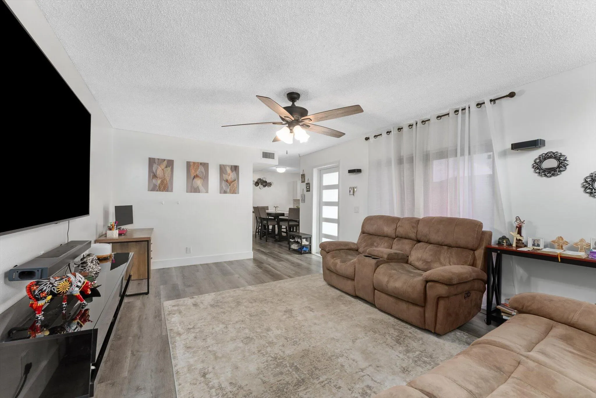 3807 Victoria Drive NE, #3807
