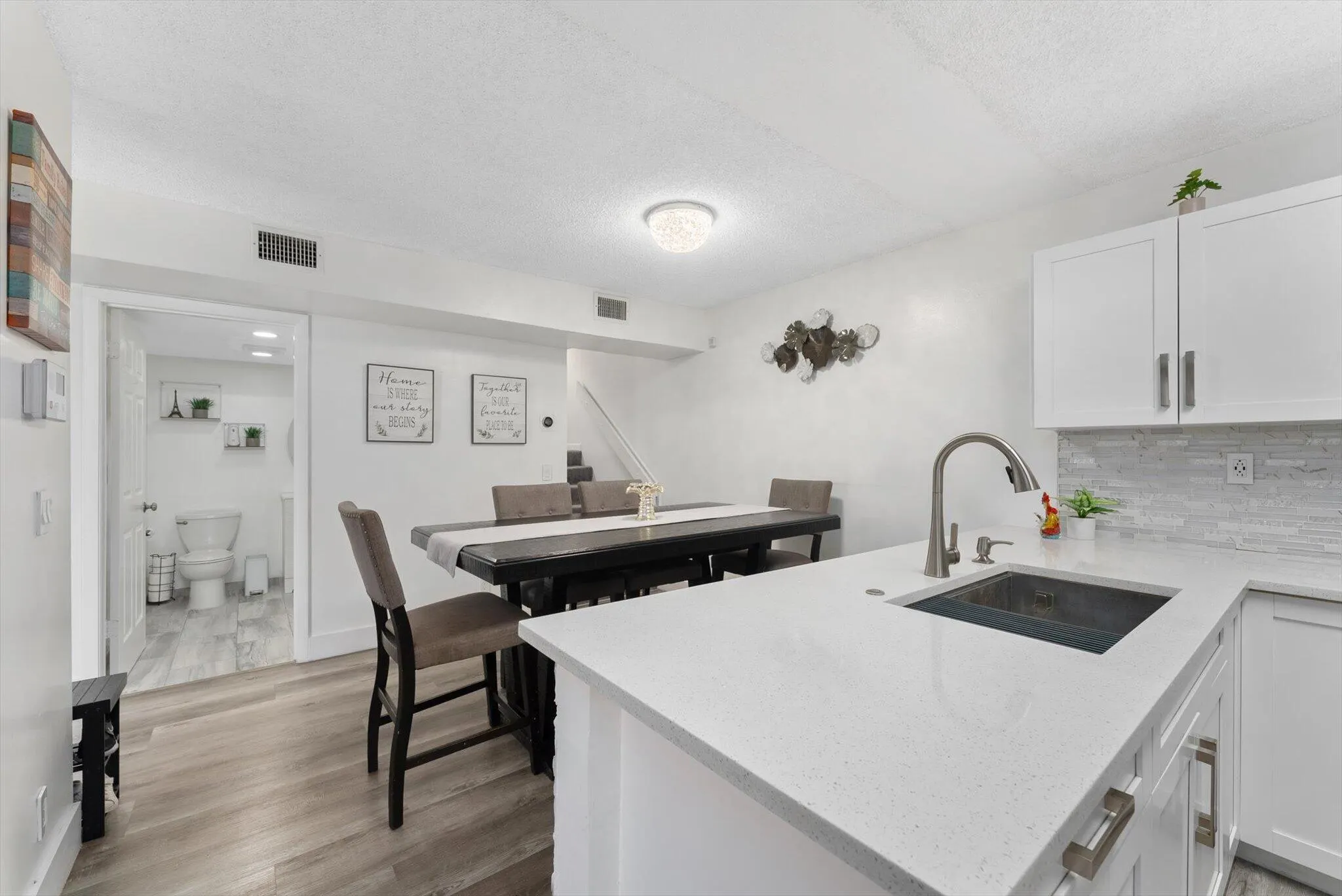 3807 Victoria Drive NE, #3807