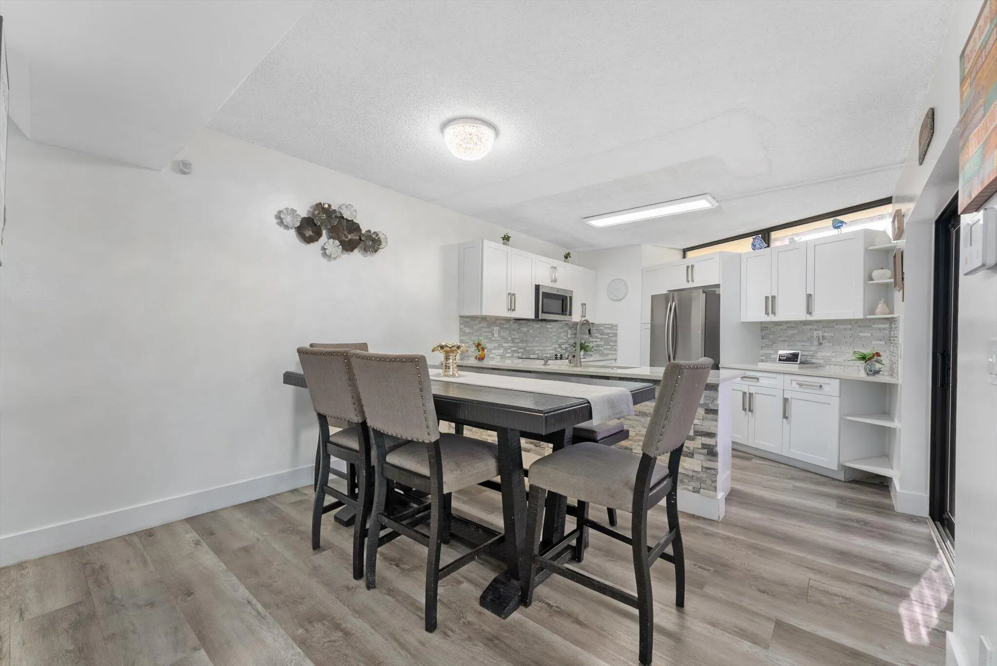 3807 Victoria Drive NE, #3807