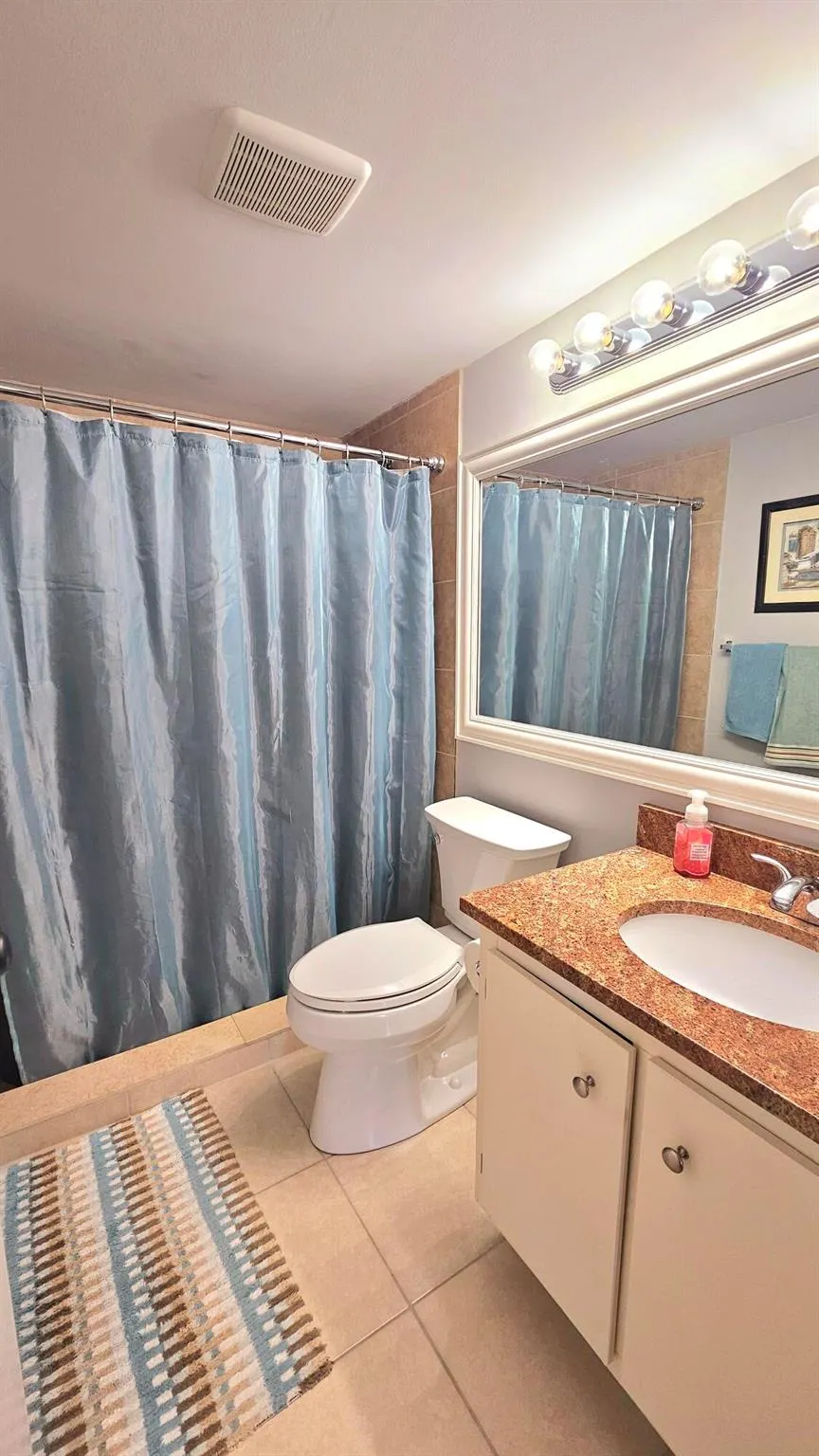 1005 Green Pine Boulevard, #E1