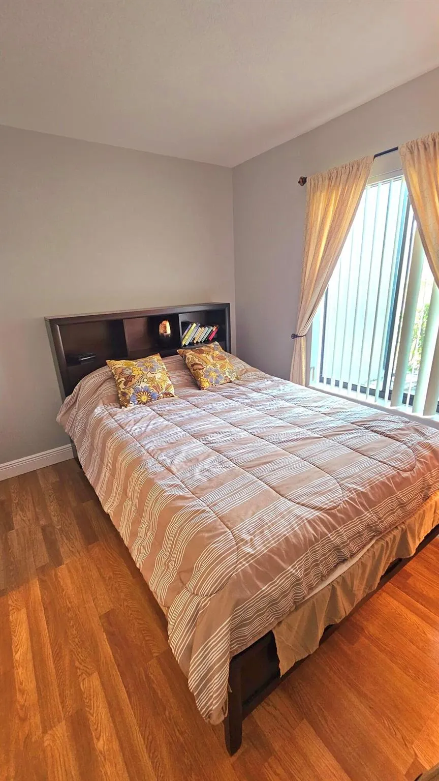 1005 Green Pine Boulevard, #E1