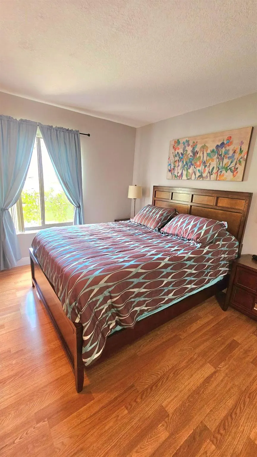 1005 Green Pine Boulevard, #E1