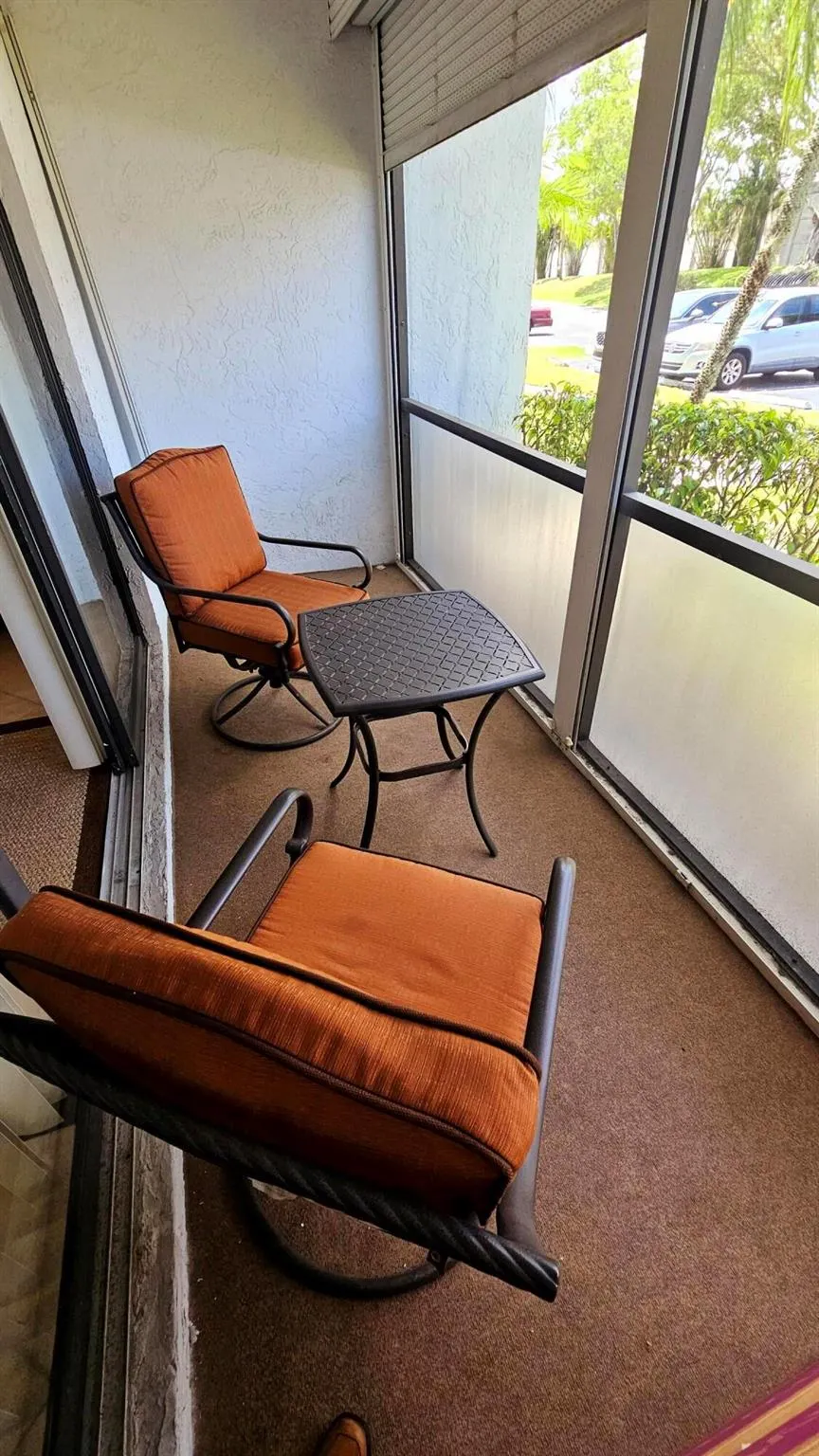 1005 Green Pine Boulevard, #E1