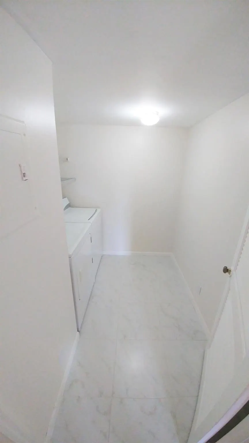 1001 Green Pine Boulevard, #C2