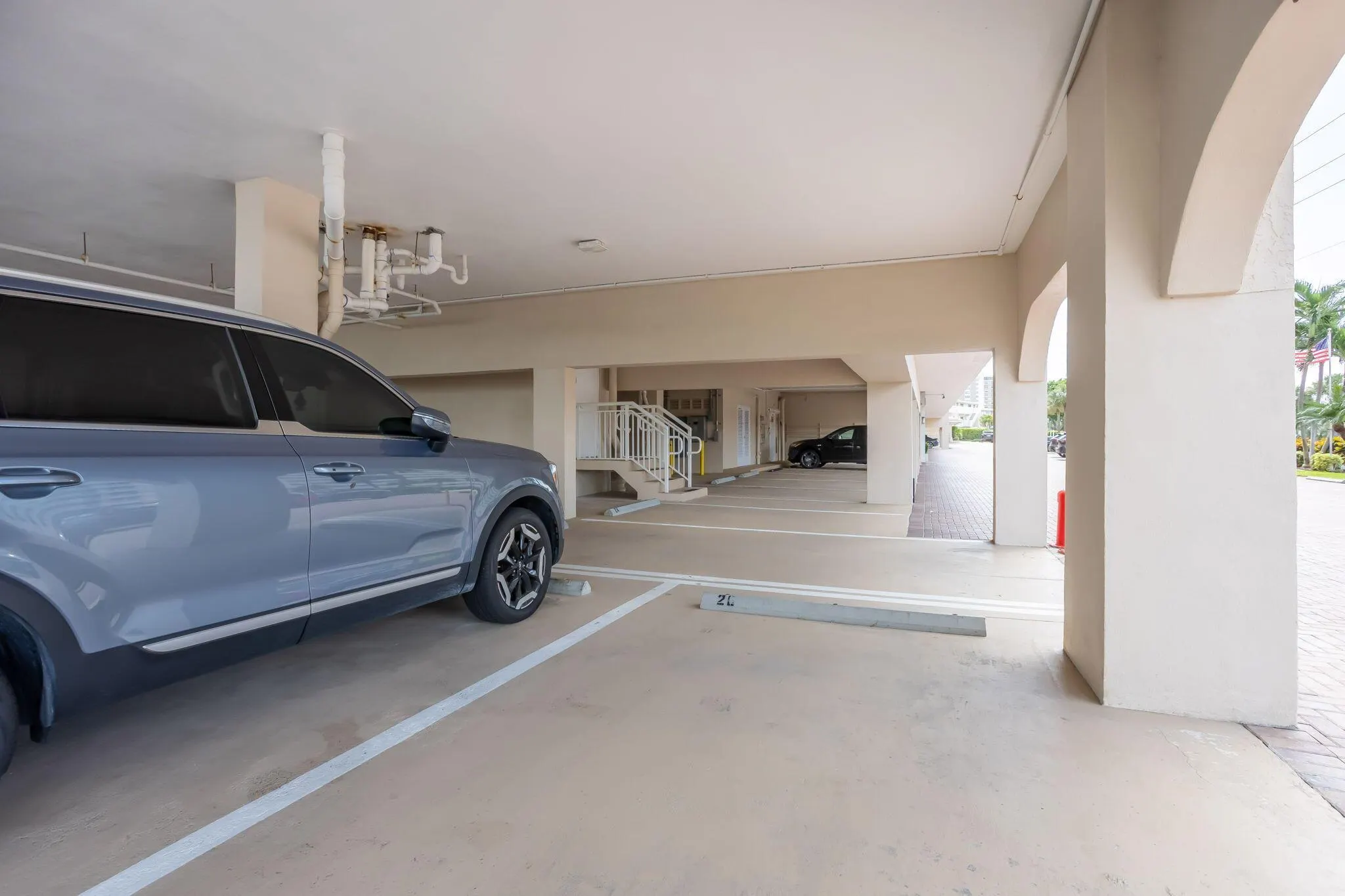 1051 Hillsboro Mile, #Ph4e
