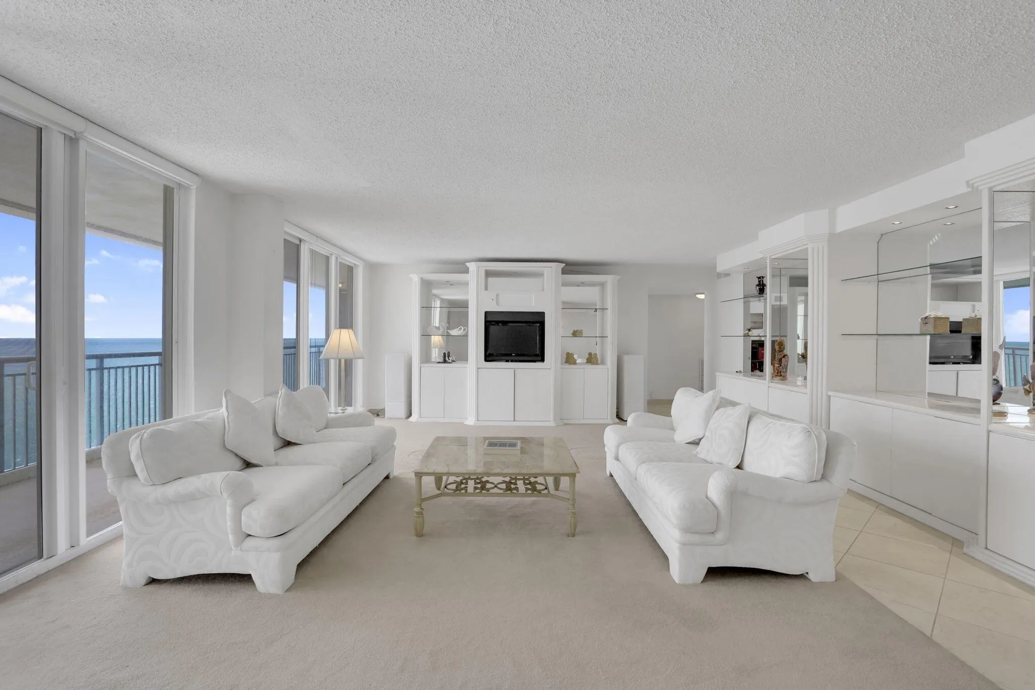 1051 Hillsboro Mile, #Ph4e