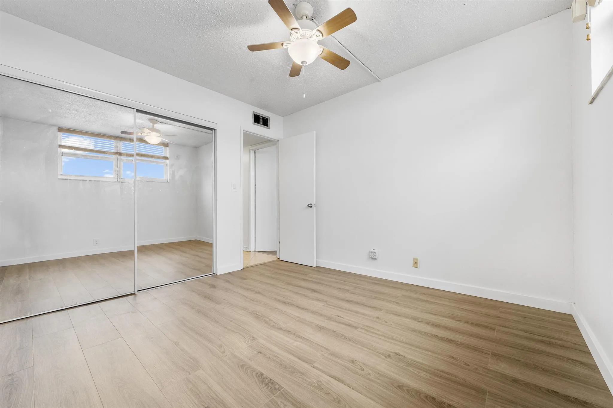 2400 NE 10th Street, #410