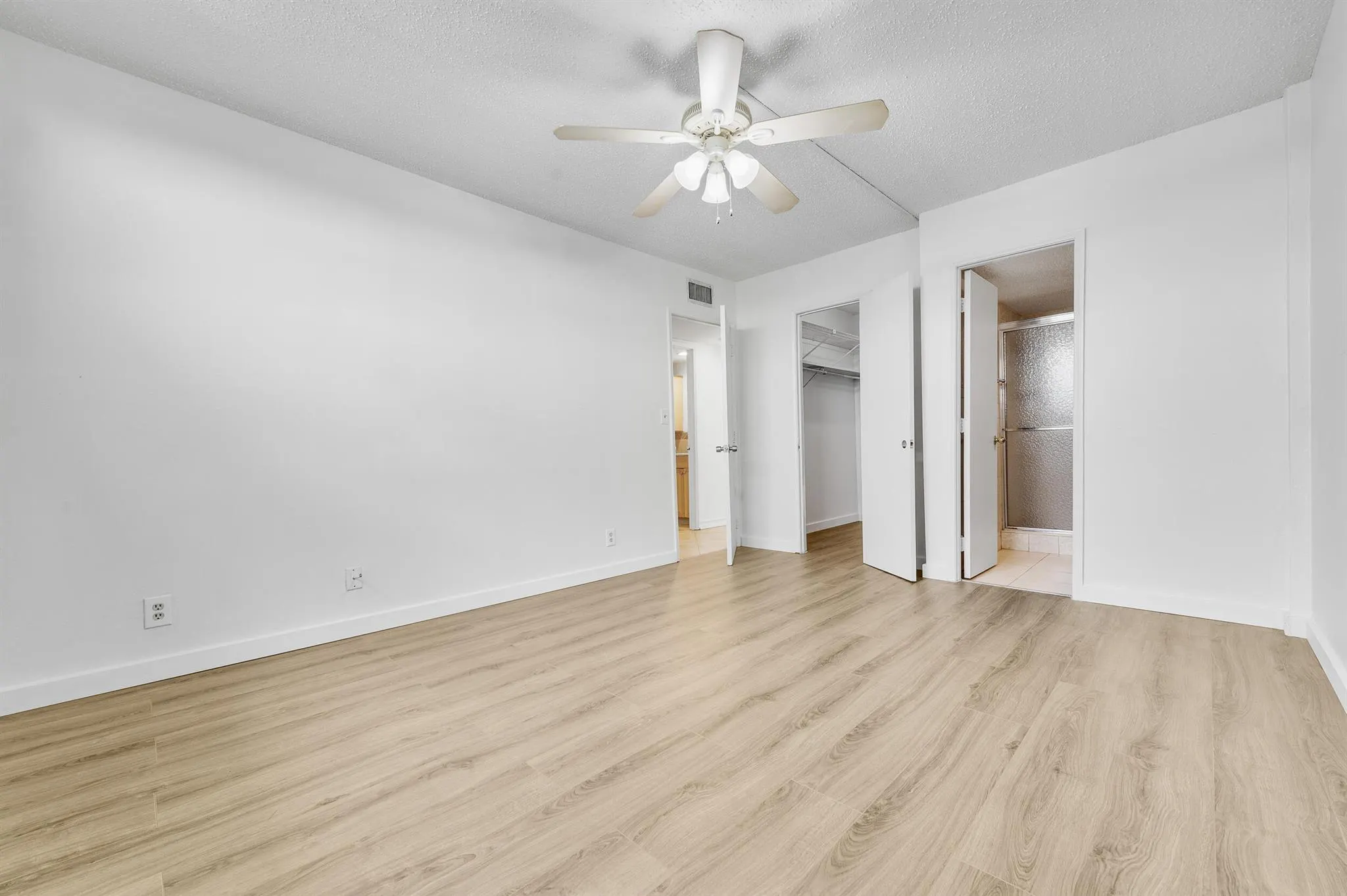 2400 NE 10th Street, #410