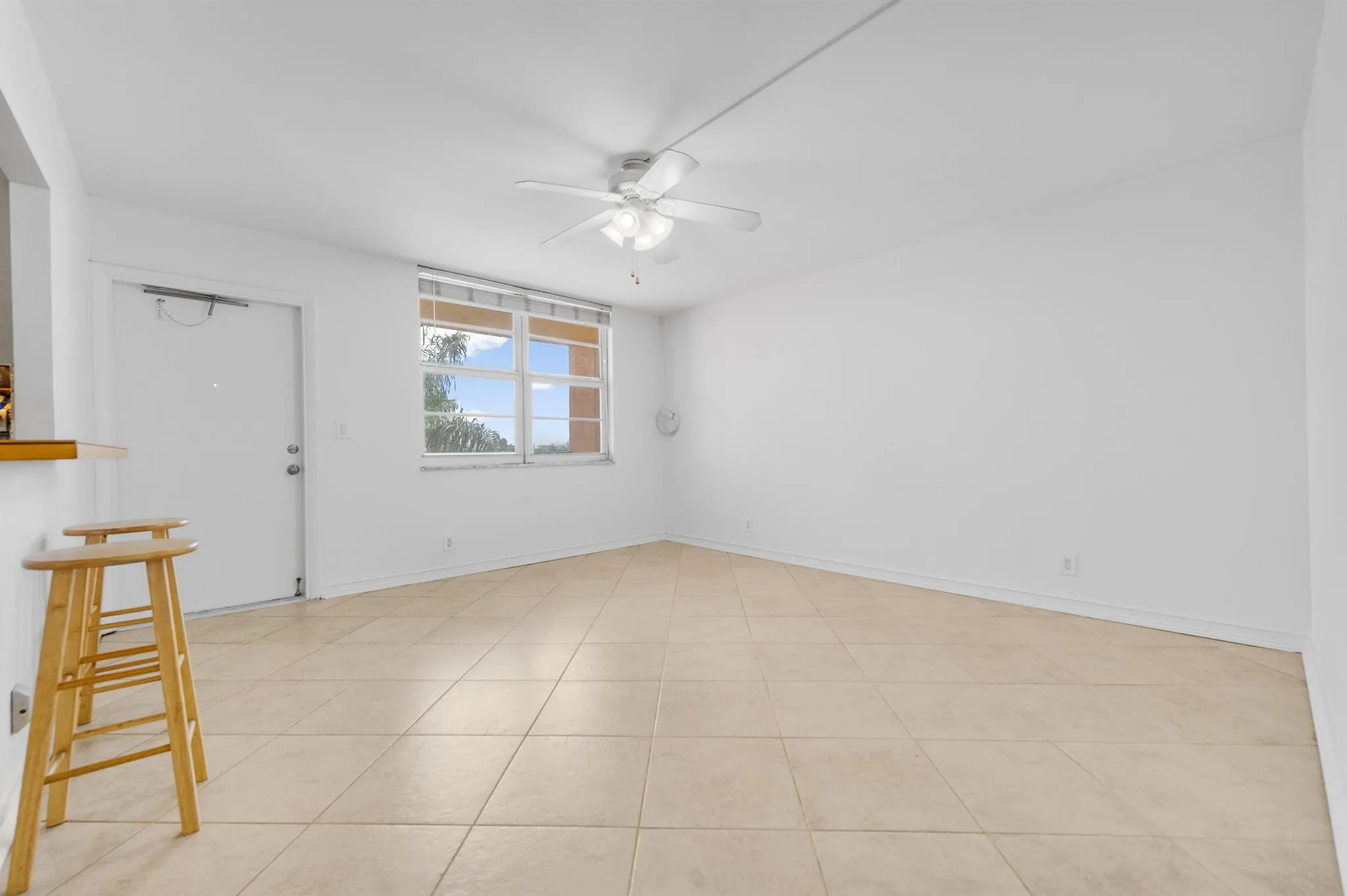 2400 NE 10th Street, #410