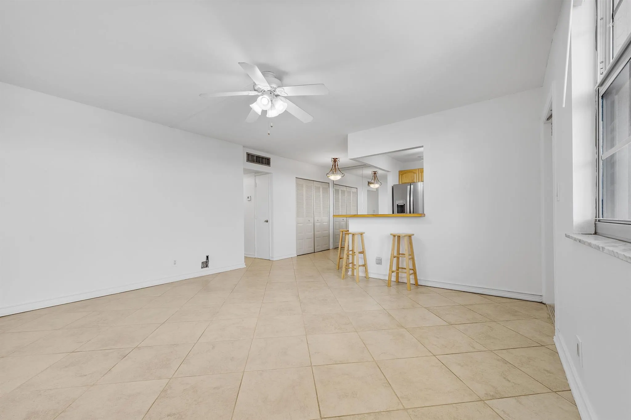 2400 NE 10th Street, #410