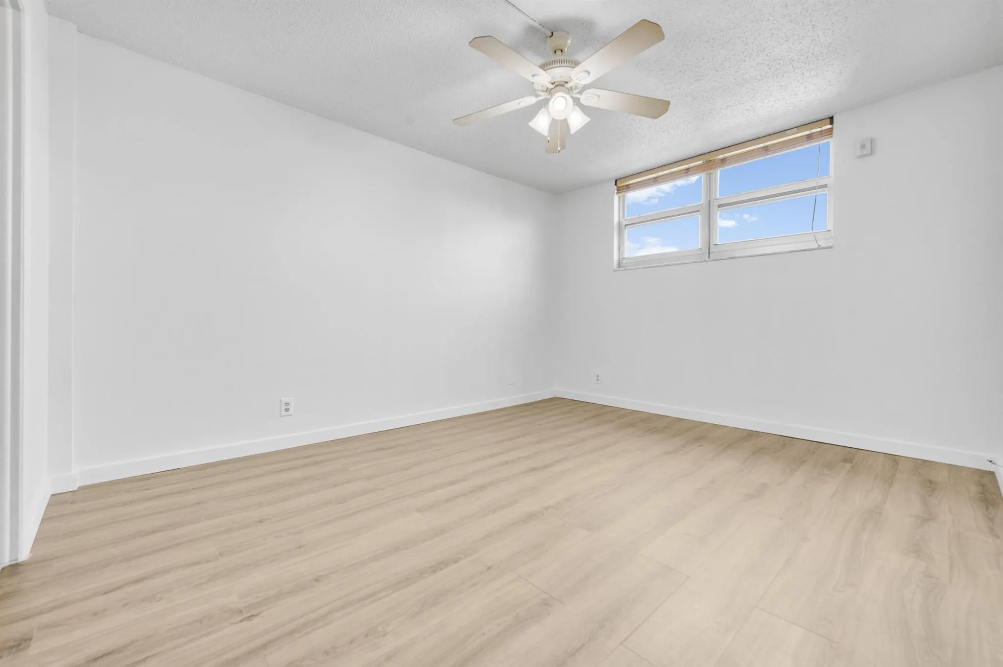 2400 NE 10th Street, #410