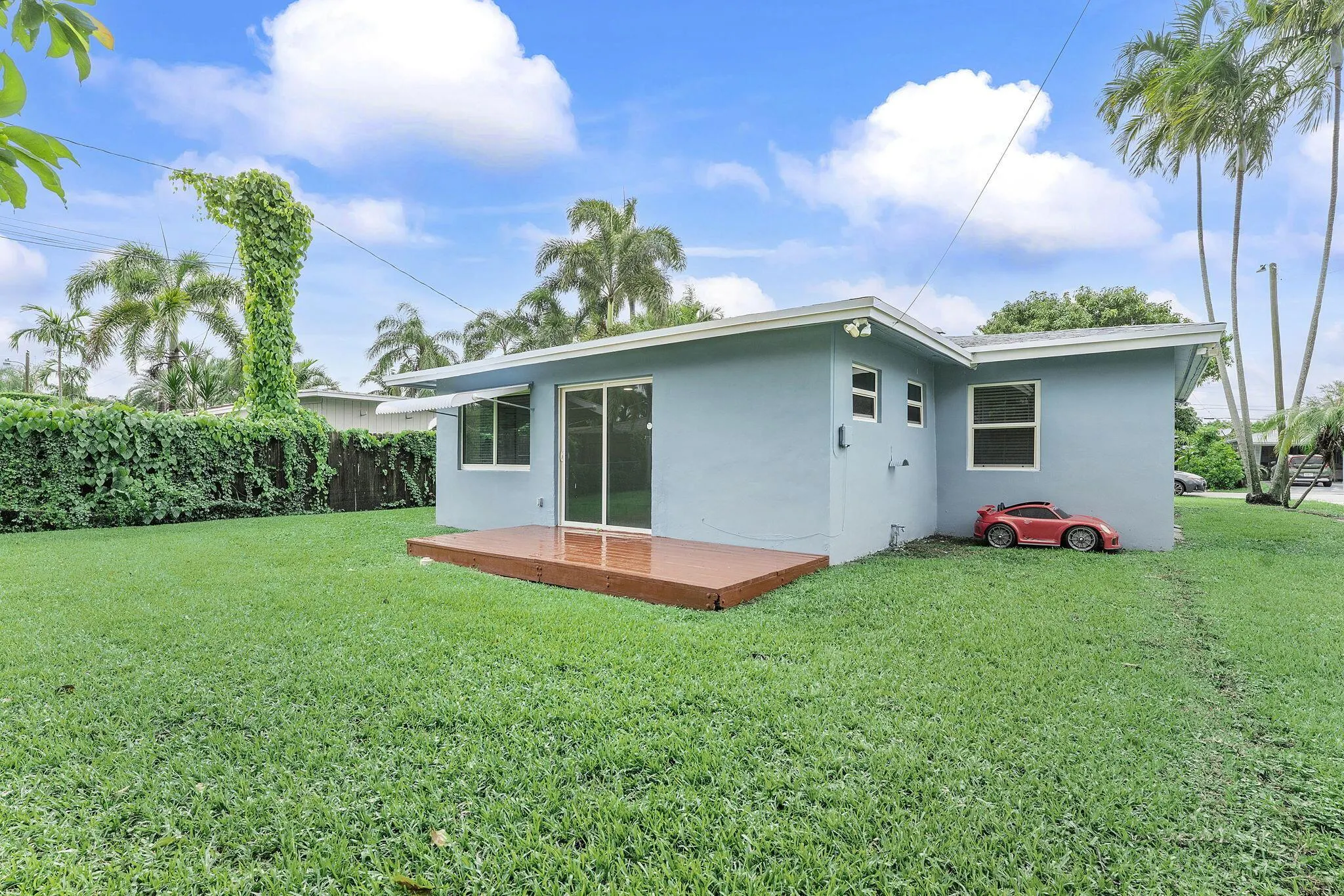 430 NE 49th Street