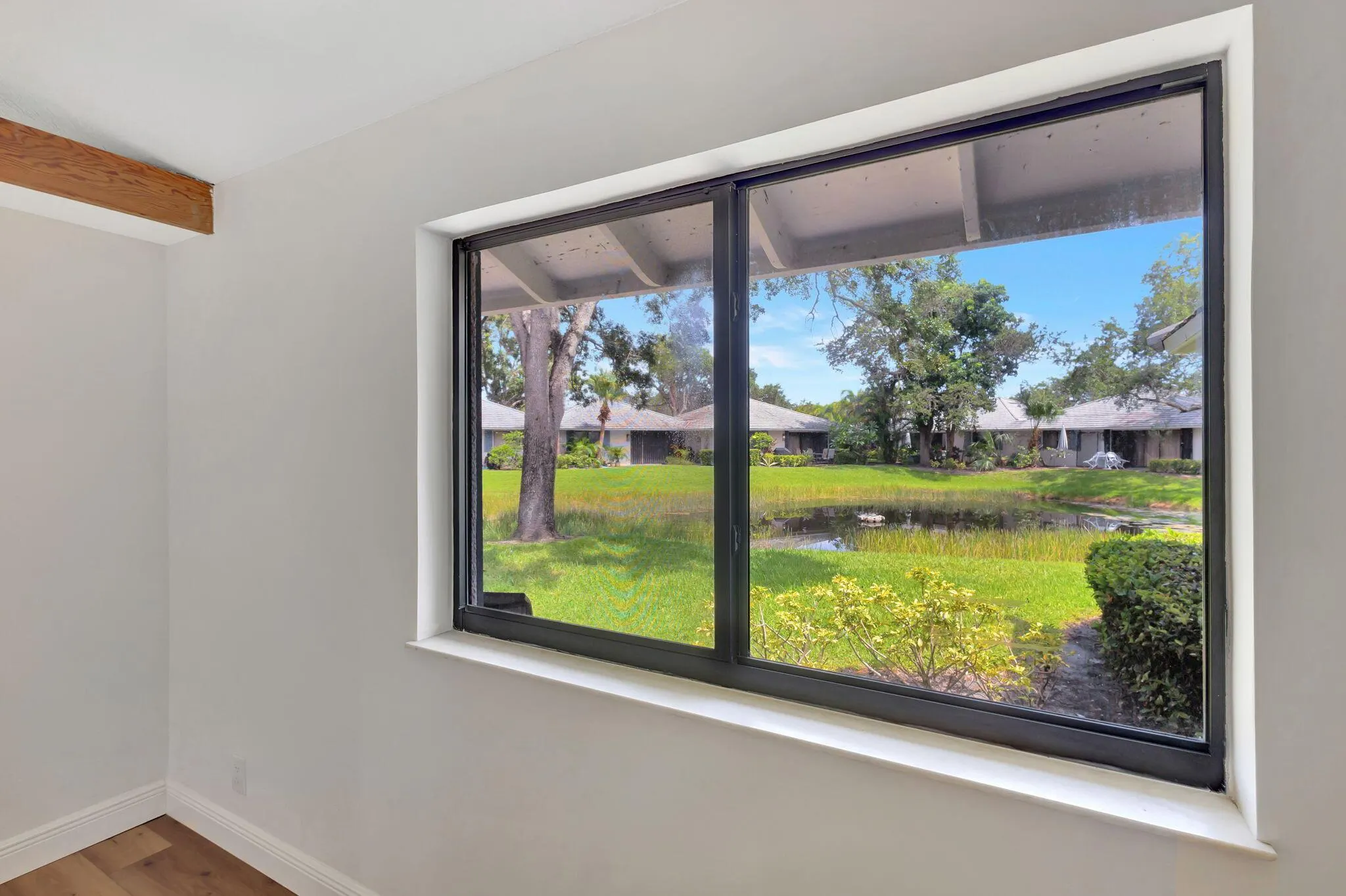 908 Club Drive, #908