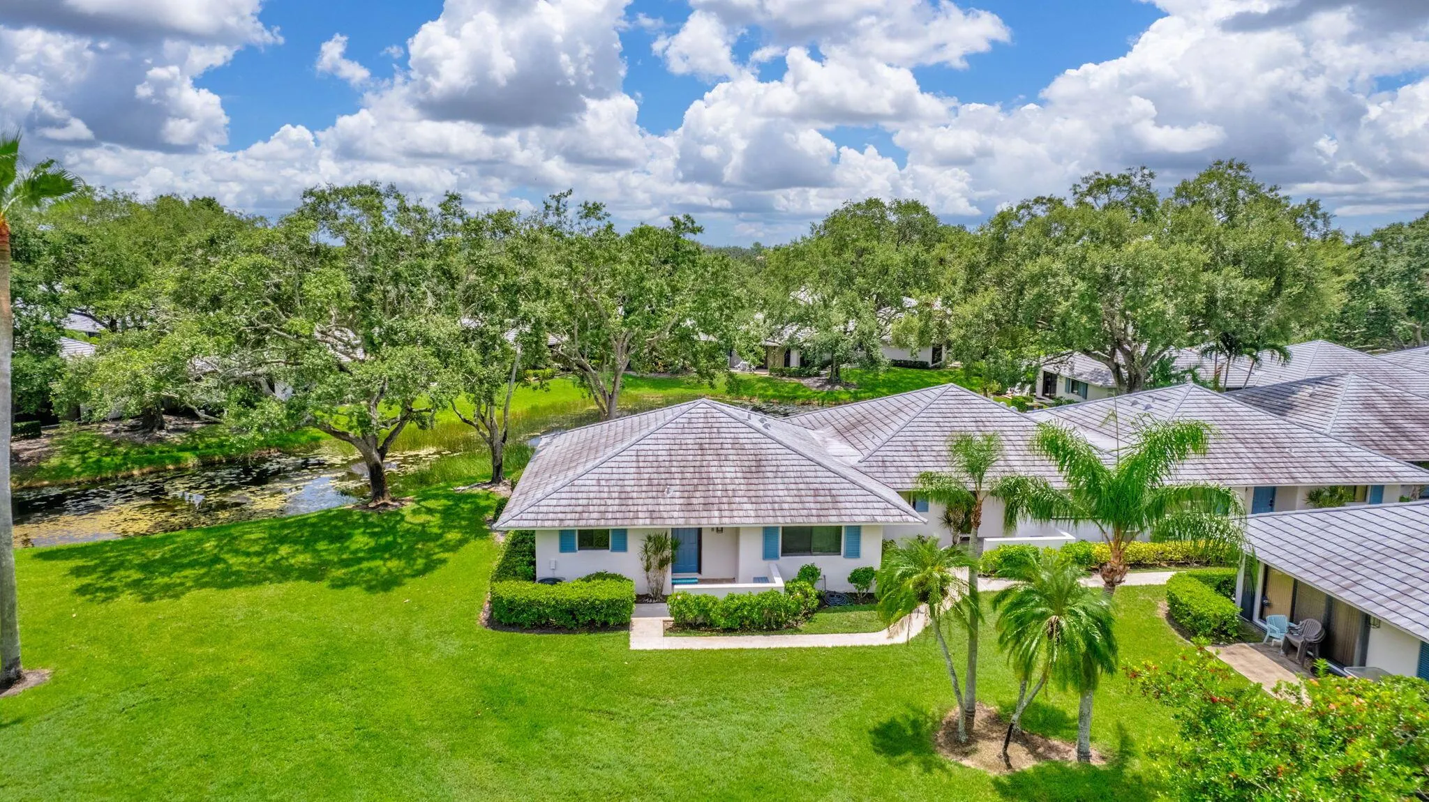 908 Club Drive, #908