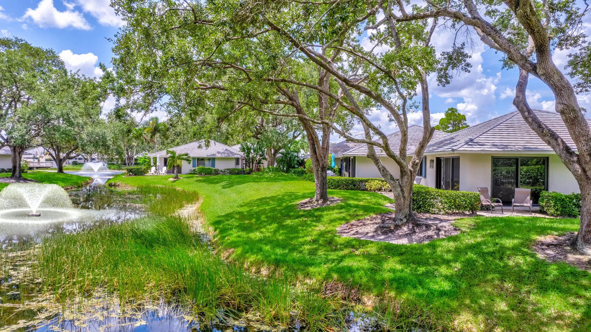 908 Club Drive, #908