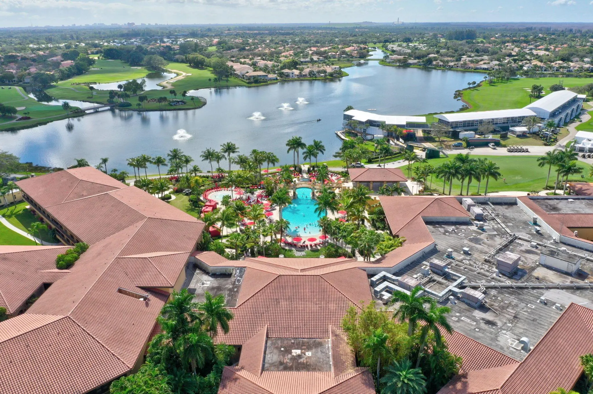 908 Club Drive, #908