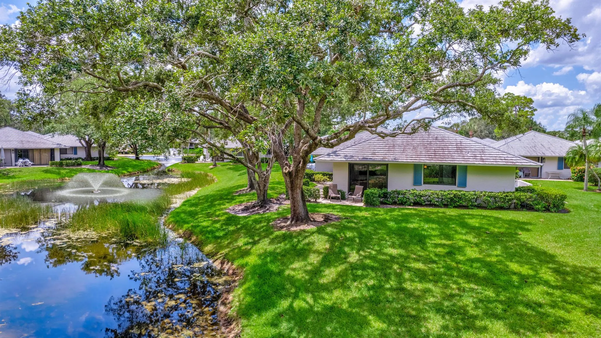 908 Club Drive, #908
