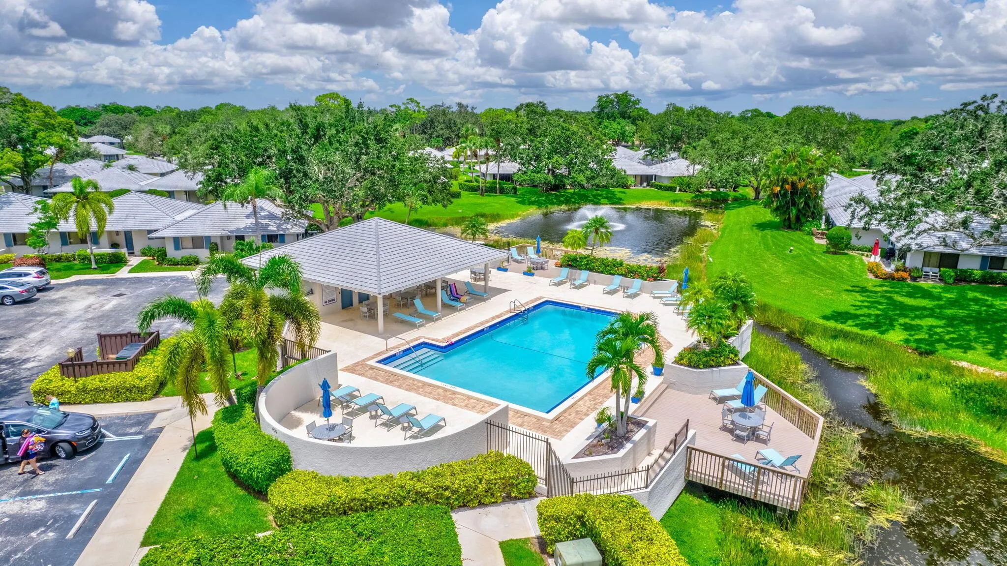908 Club Drive, #908
