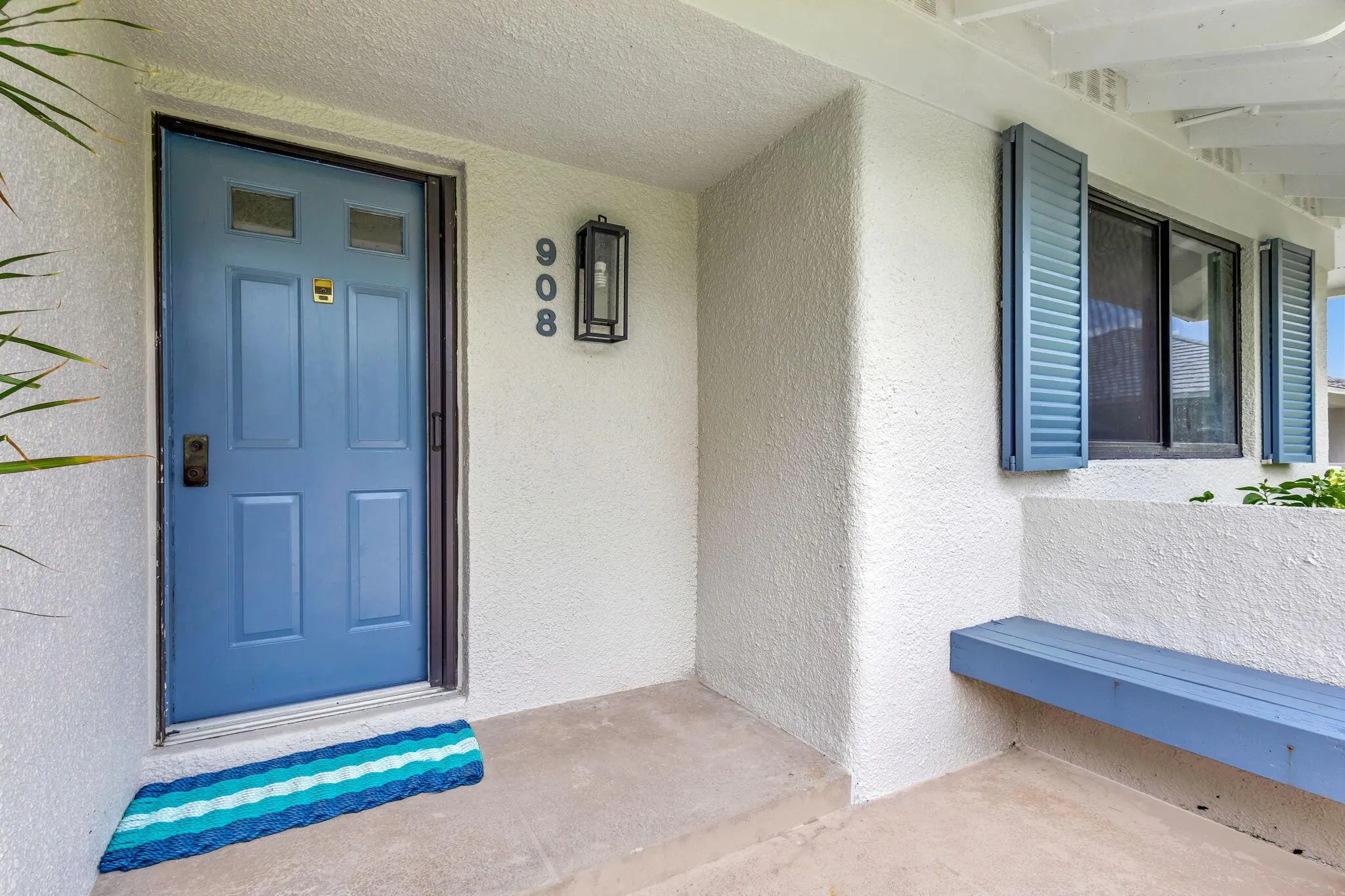 908 Club Drive, #908