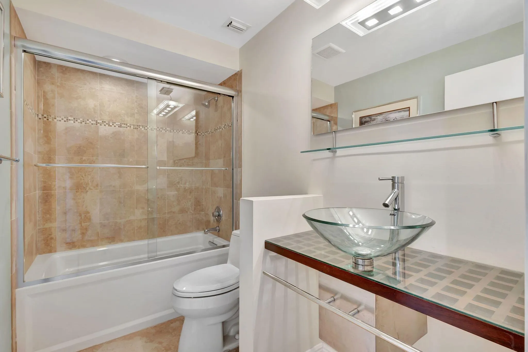 908 Club Drive, #908