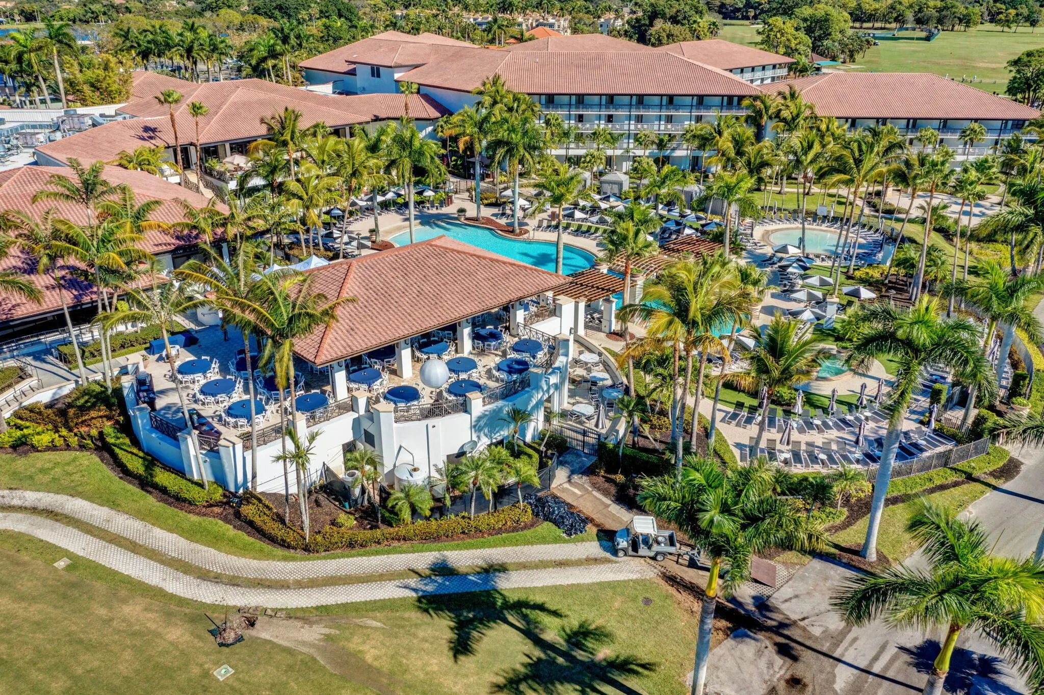 908 Club Drive, #908
