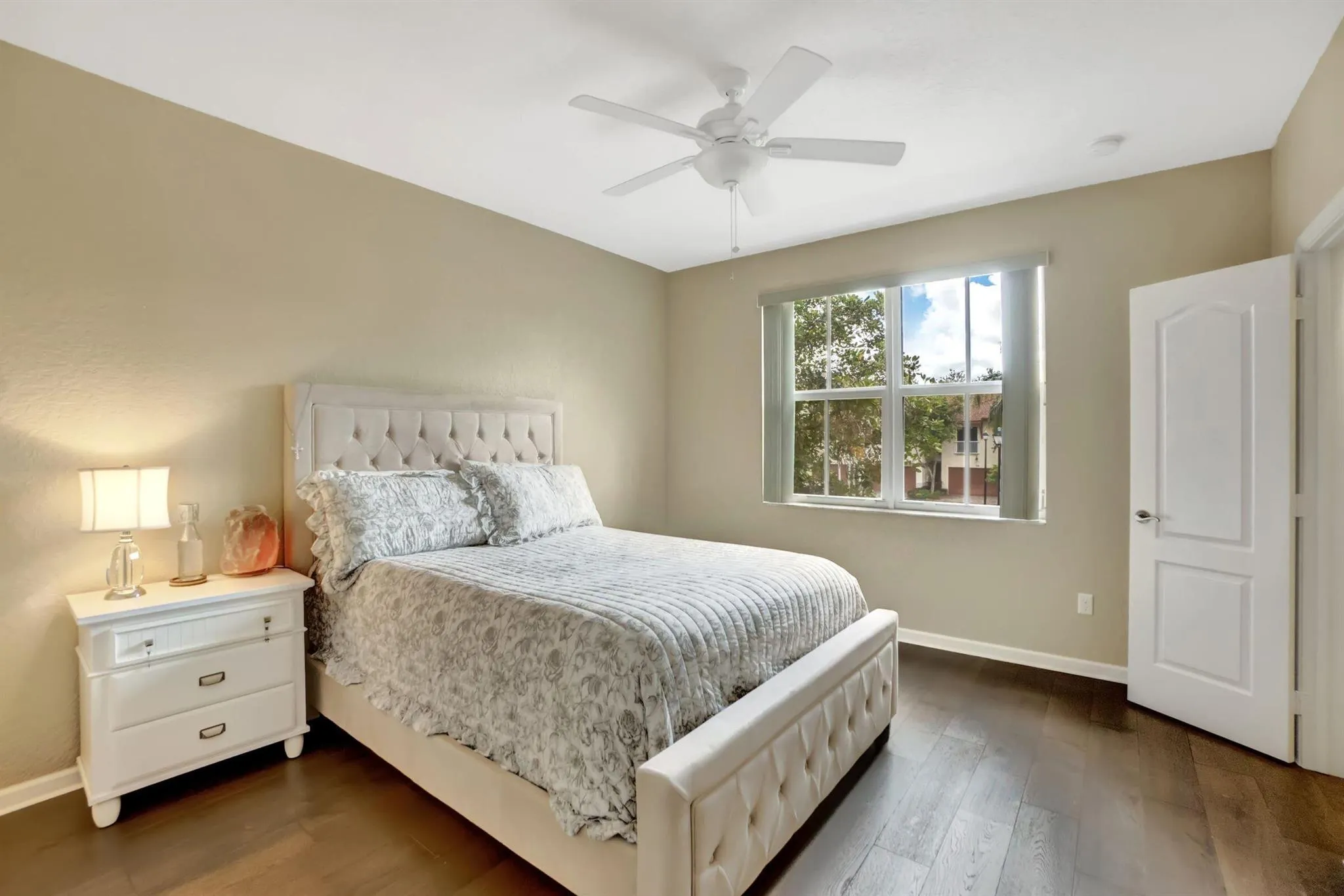 117 E Prive Circle