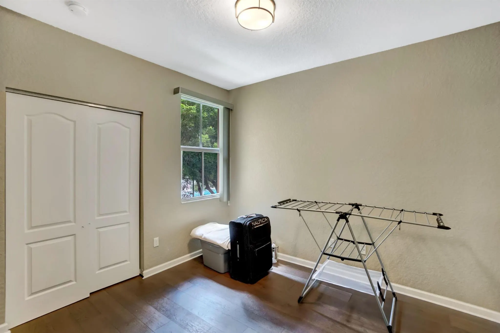 117 E Prive Circle