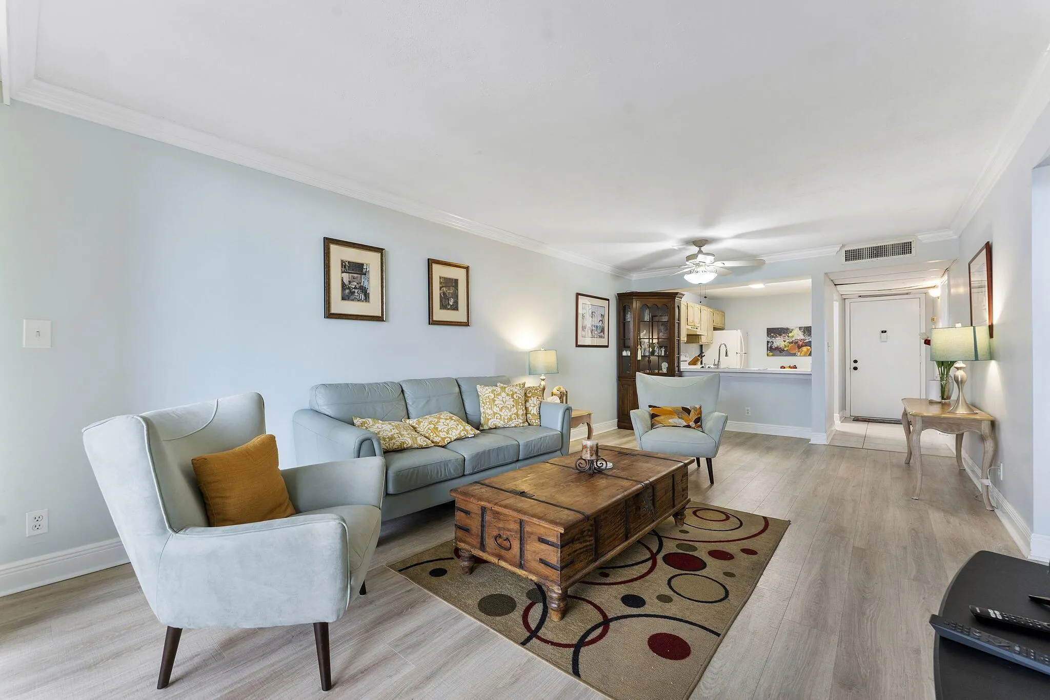 8 Royal Palm Way, #6040