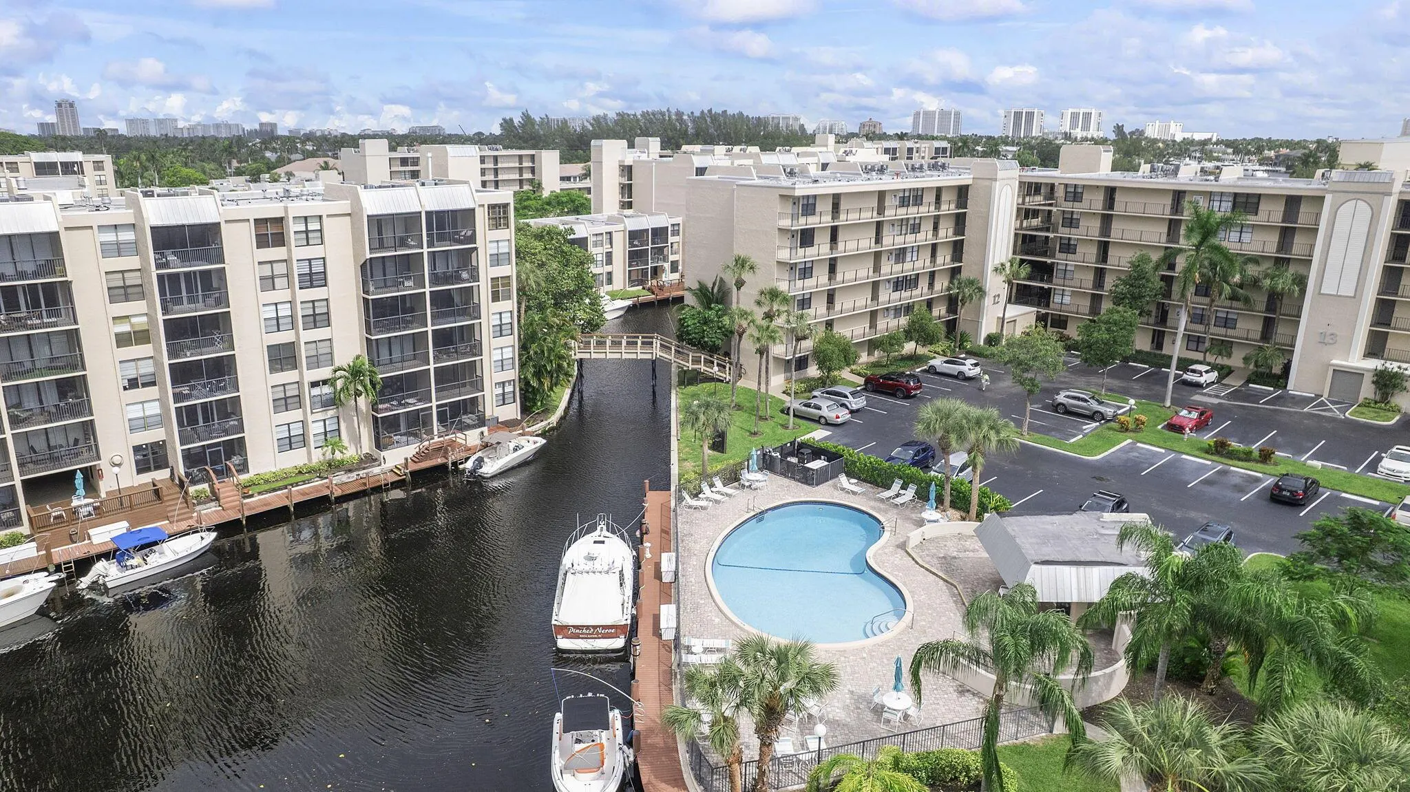 8 Royal Palm Way, #6040