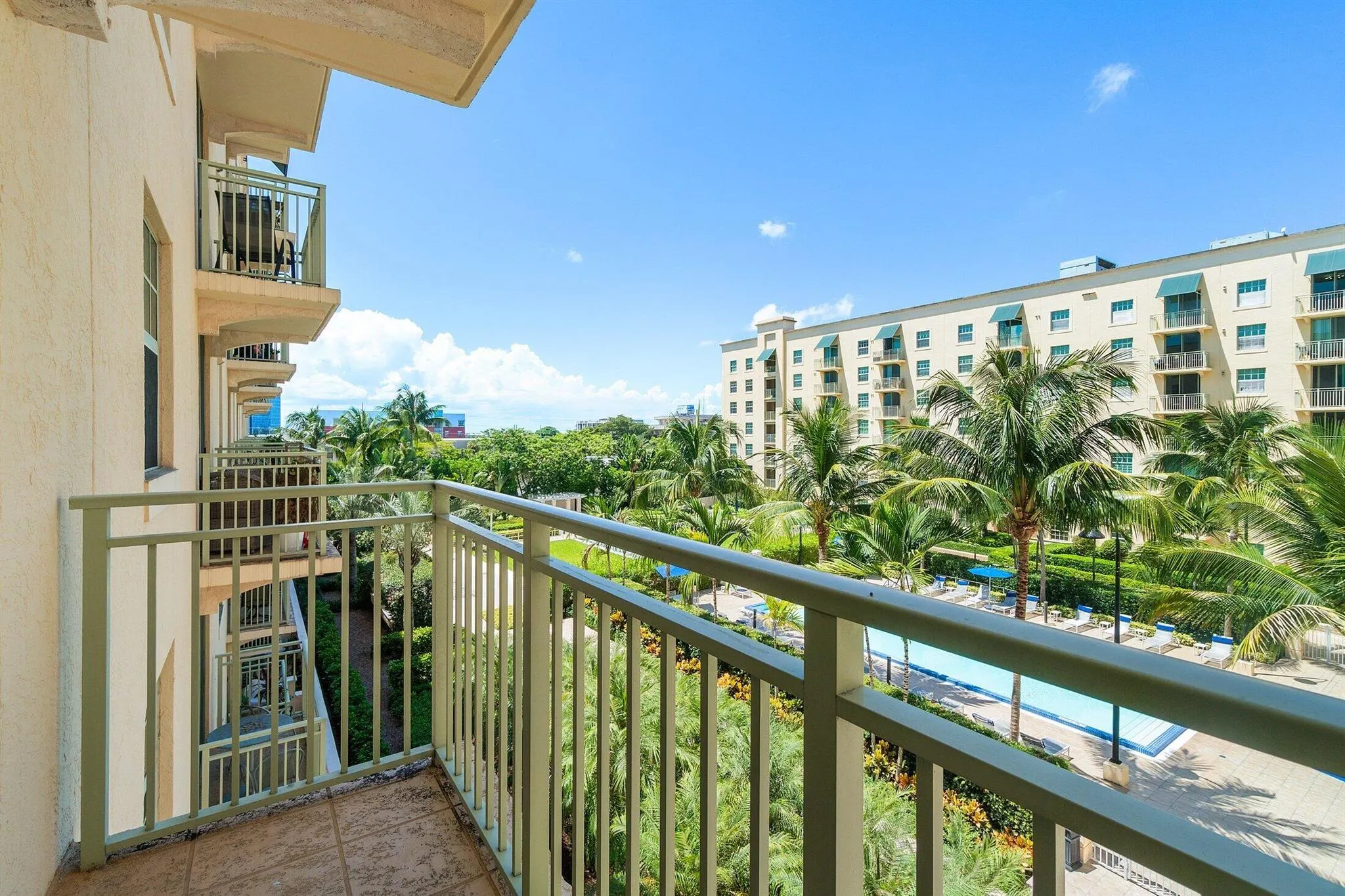 610 Clematis Street, #523