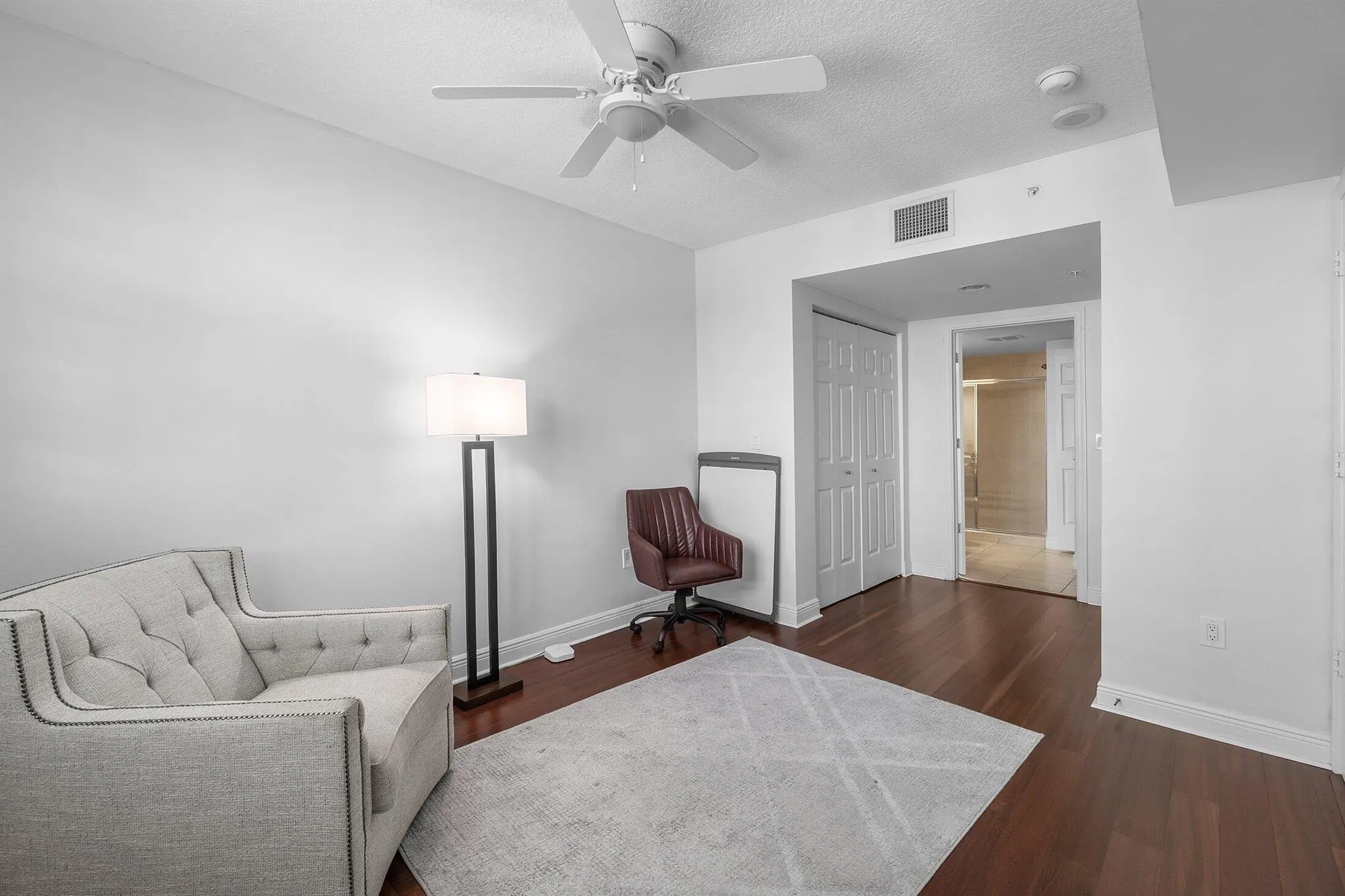 610 Clematis Street, #523