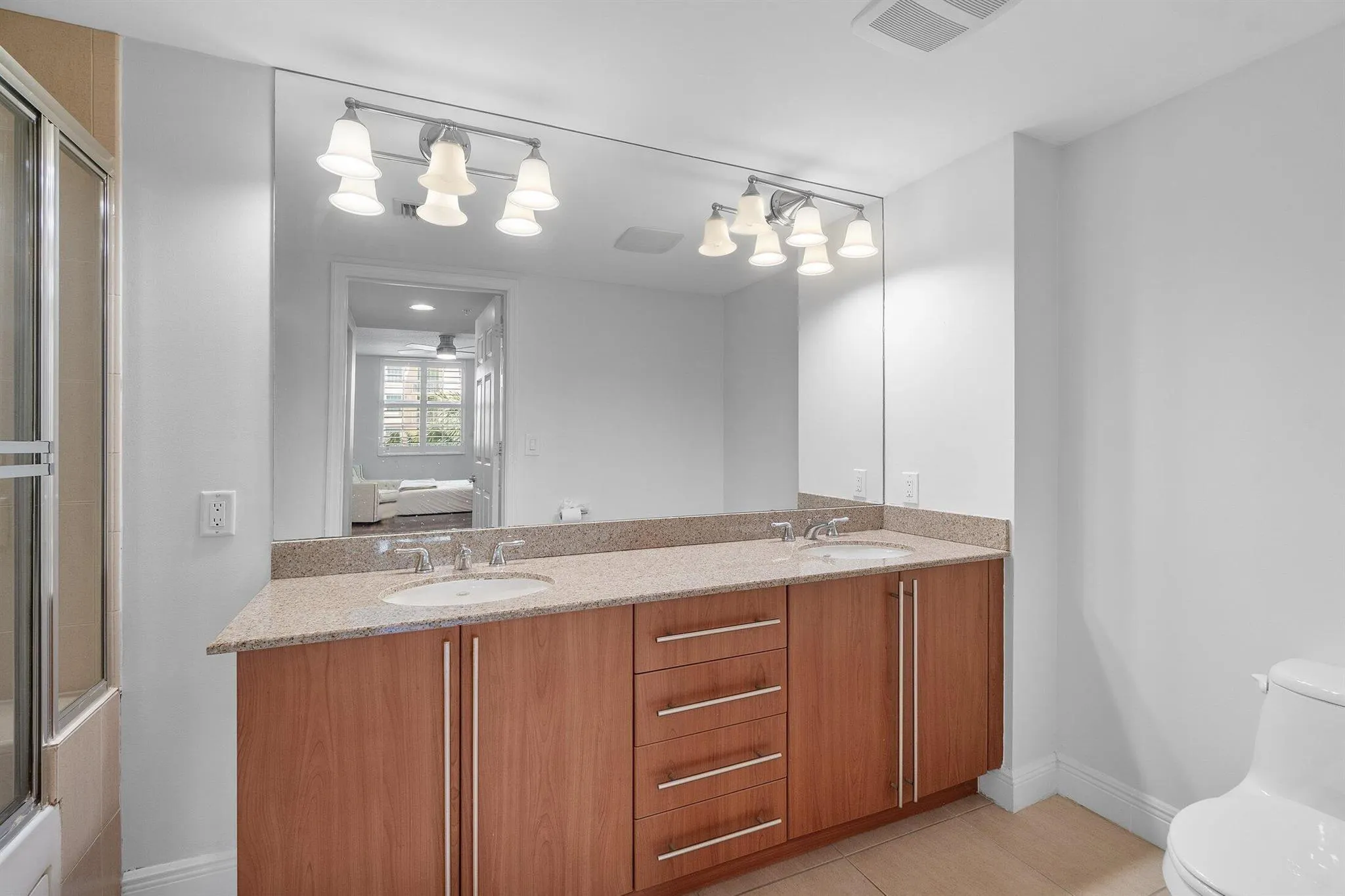 610 Clematis Street, #523