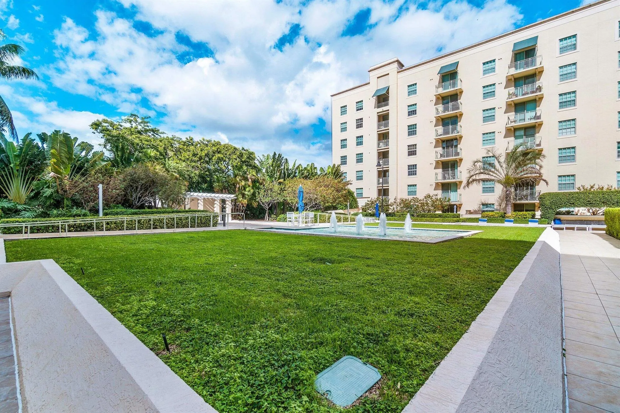 610 Clematis Street, #523