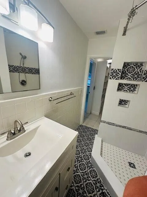 555 Banyan Tree Lane, #5