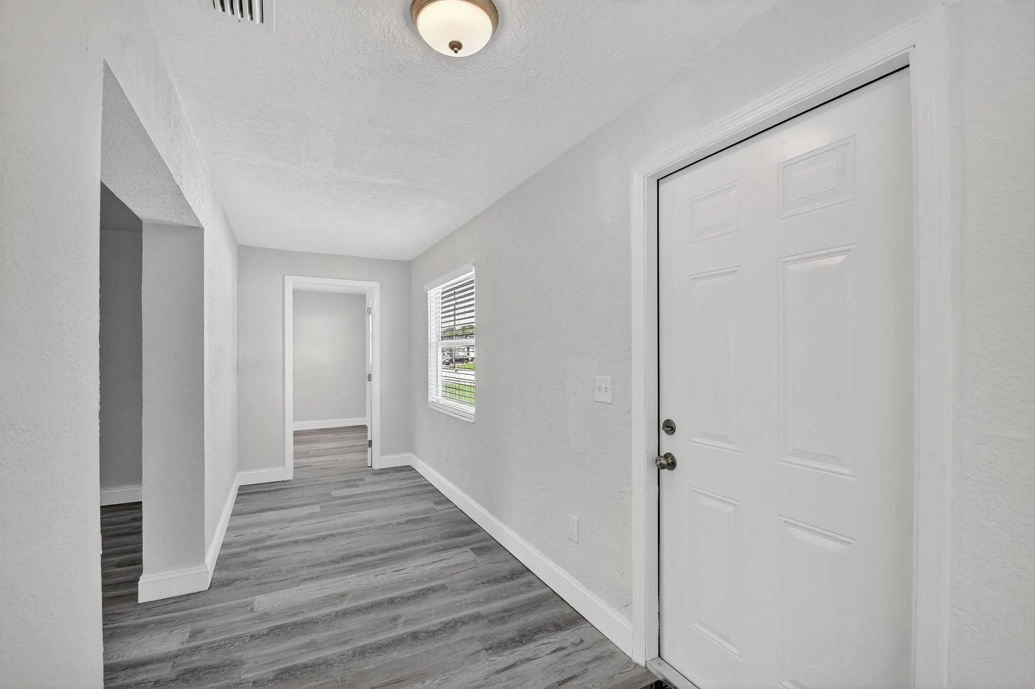 1373 W 30th Street