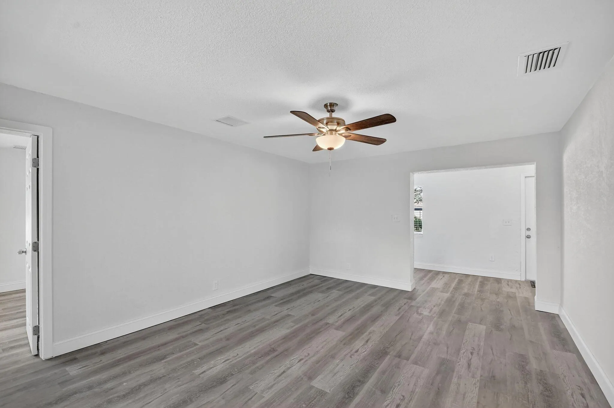 1373 W 30th Street