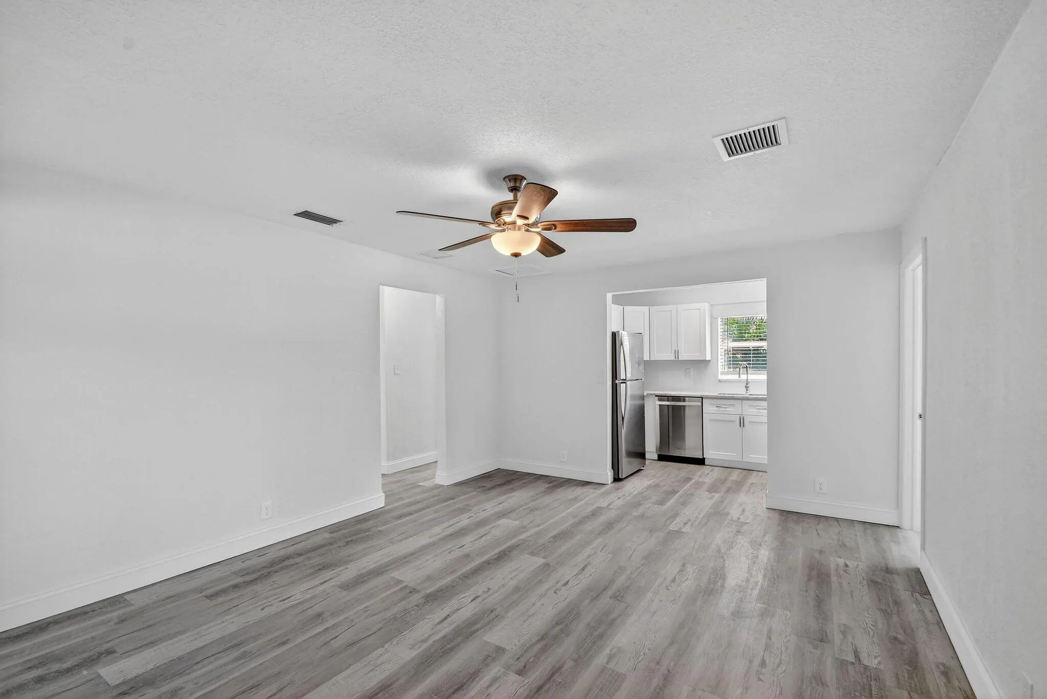 1373 W 30th Street