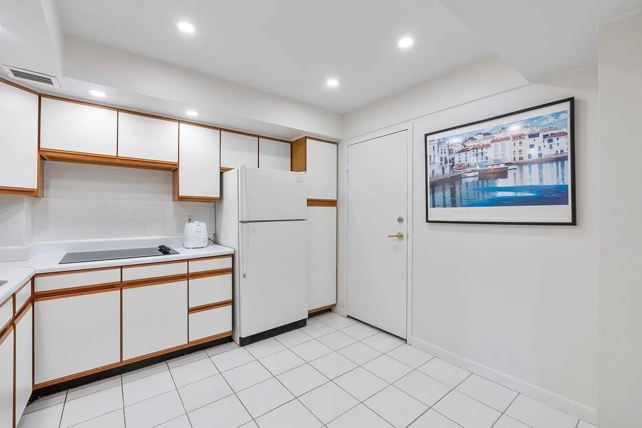 3450 S Ocean Boulevard, #118