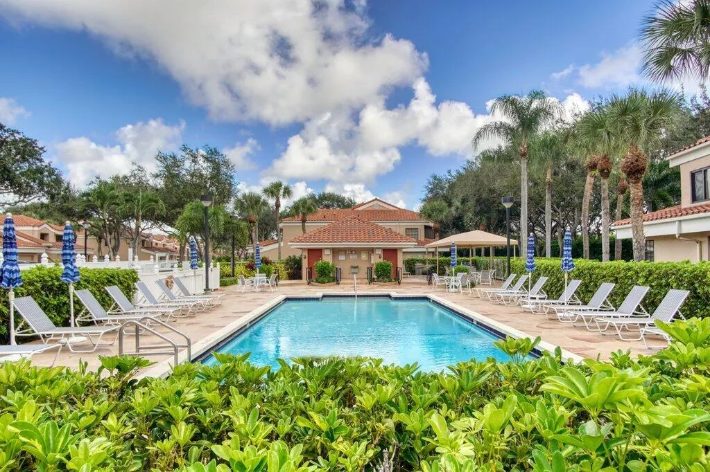 17388 Boca Club Boulevard, #201