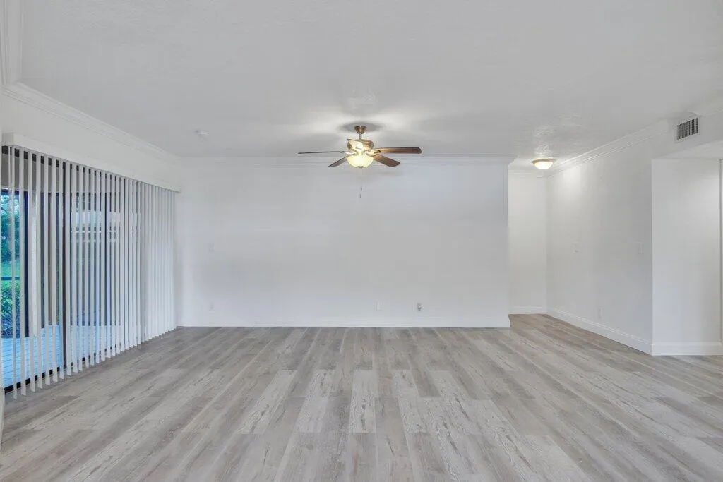 17388 Boca Club Boulevard, #201