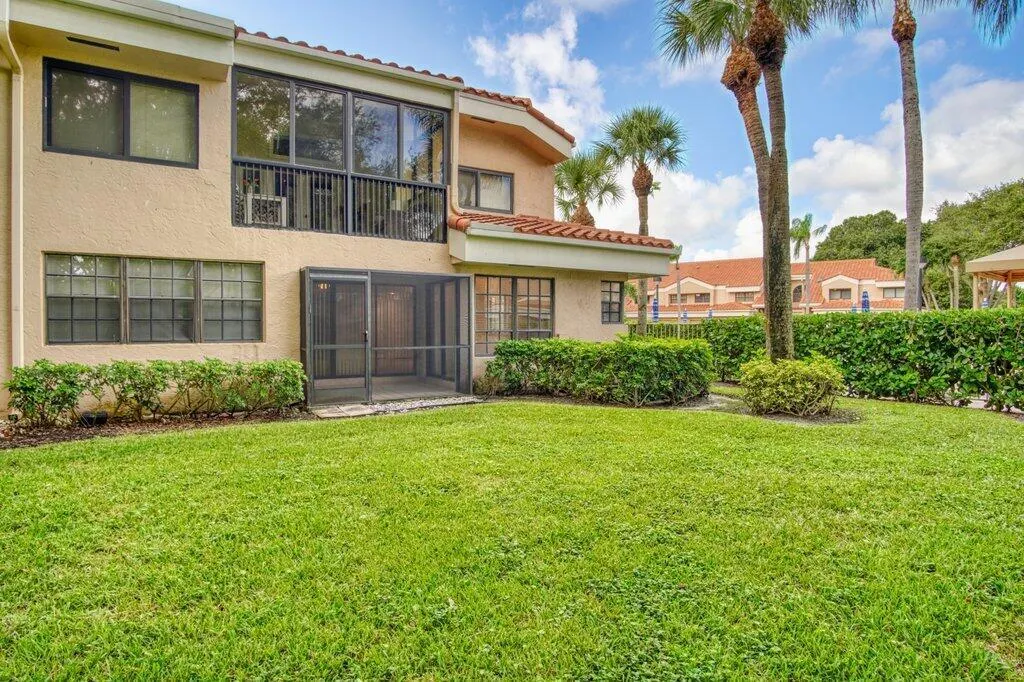 17388 Boca Club Boulevard, #201