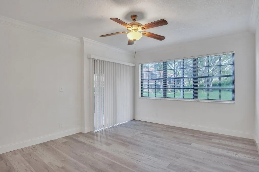 17388 Boca Club Boulevard, #201