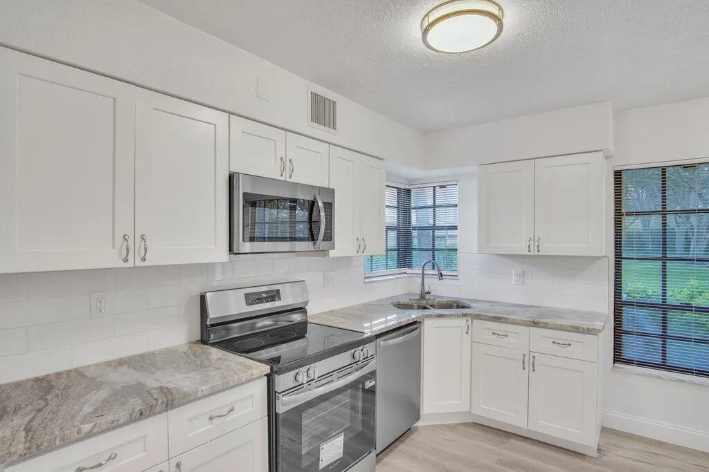17388 Boca Club Boulevard, #201