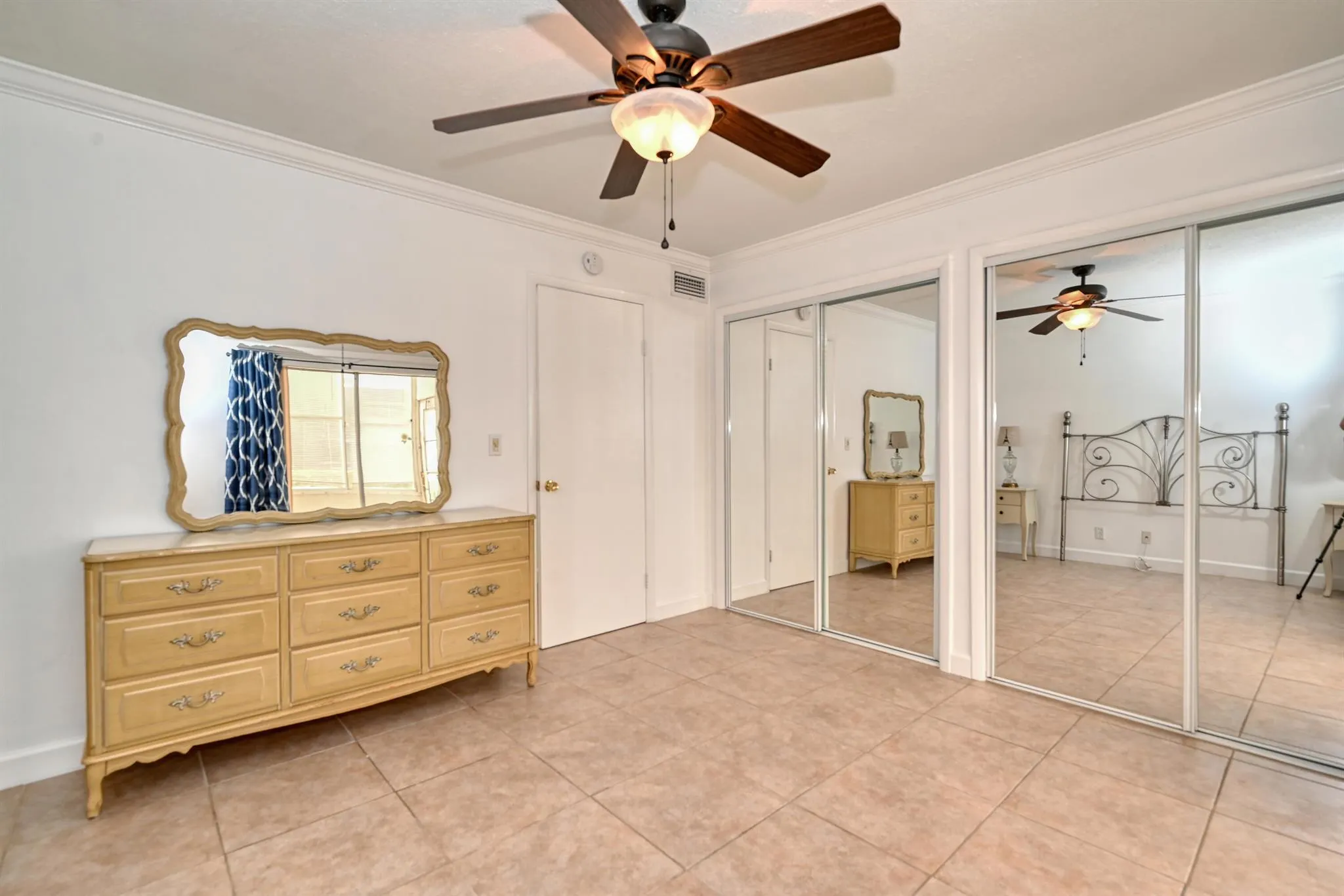 102 Coventry E, #102