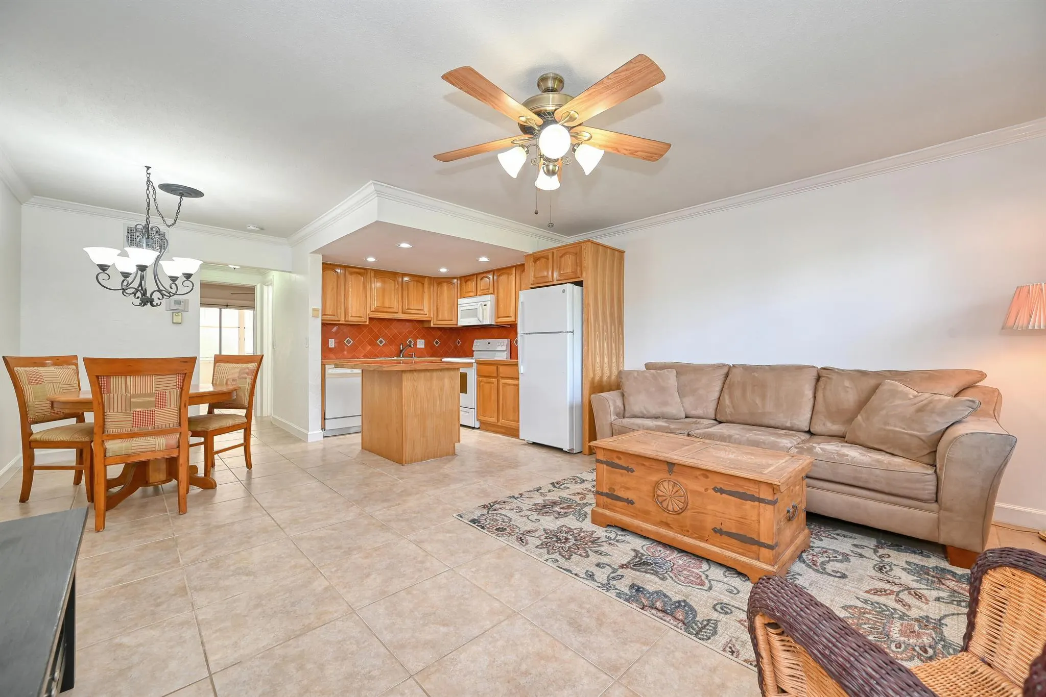 102 Coventry E, #102