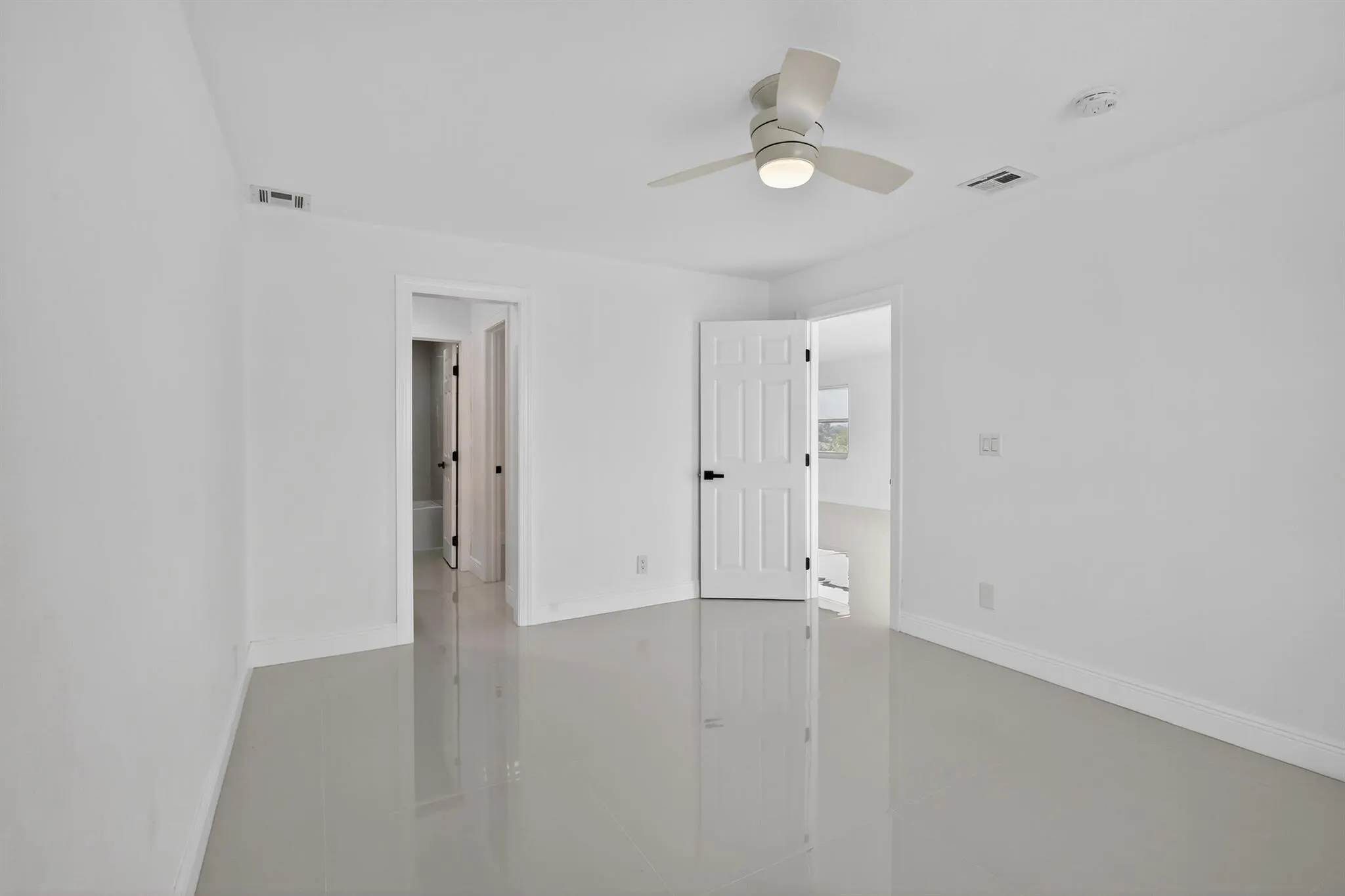 400 Wilma Circle, #301