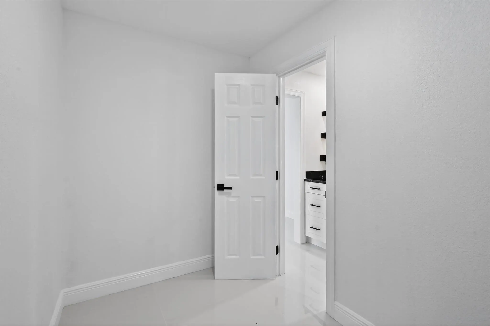 400 Wilma Circle, #301