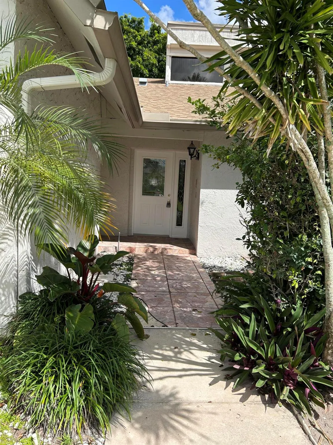 6668 Canary Palm Circle, #11