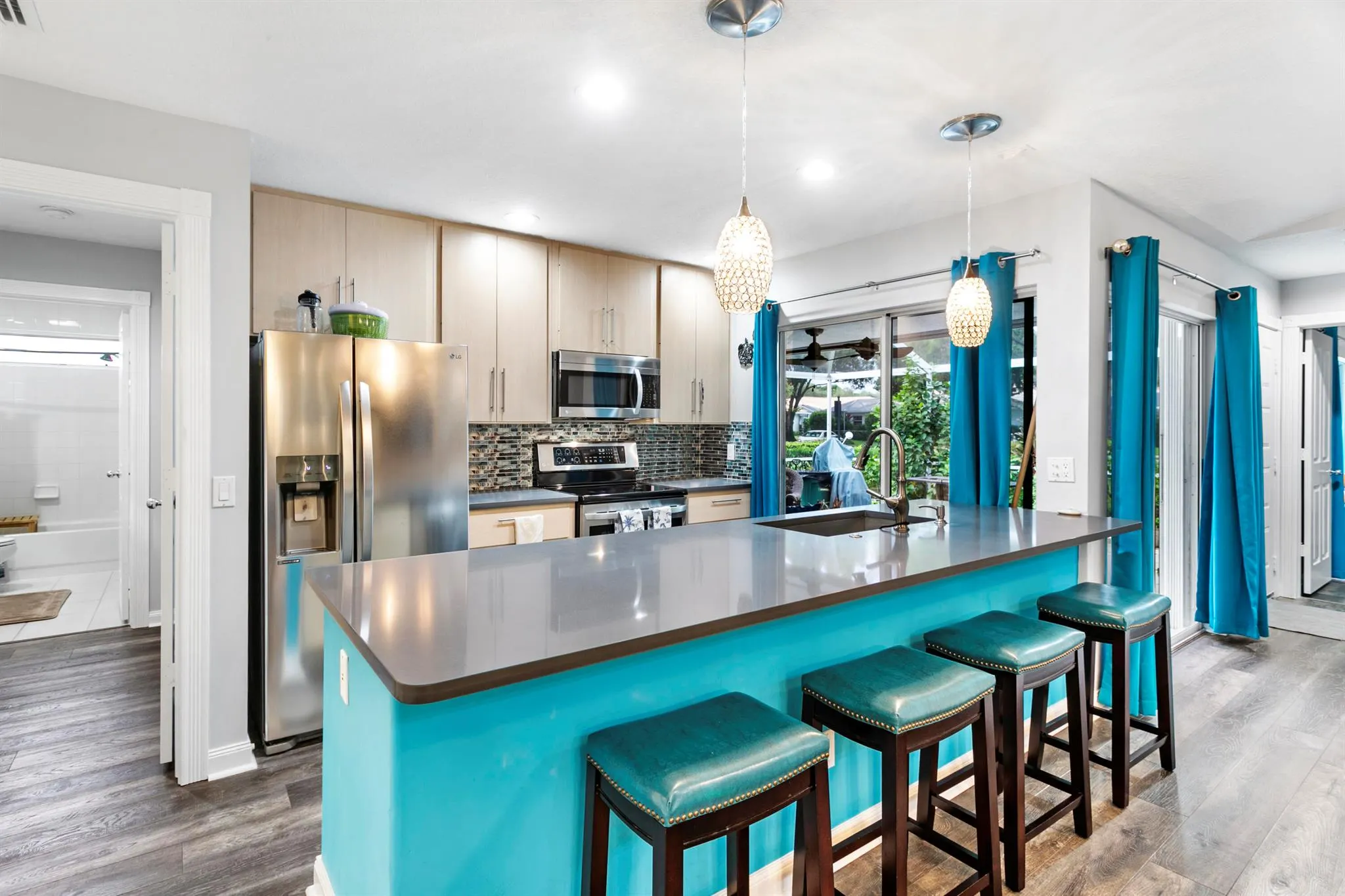 9904 Chapman Oak Court